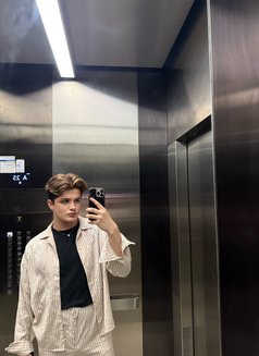 Hot Aris 🇪🇸 - Male escort in İstanbul Photo 10 of 12