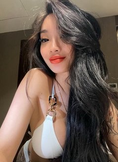 Hot Asian Christina - Acompañantes transexual in Manila Photo 5 of 30