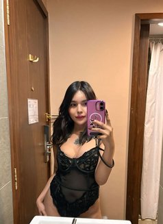 Hot babe Celestine Meet/Contents/CamShow - puta in Manila Photo 8 of 8