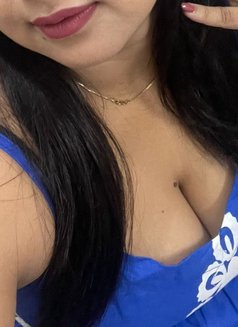 Hot Bhabhi - escort in Chennai Photo 3 of 3