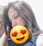Hot Bhabi - puta in New Delhi Photo 1 of 3