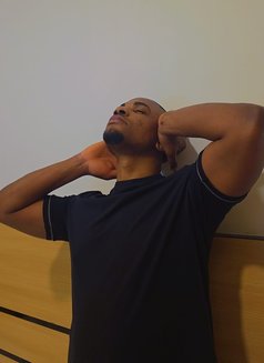Hot Black Mike - Male escort in Dubai Photo 8 of 8