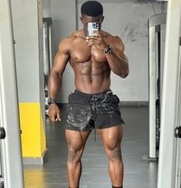 HOT AFRICAN - Male escort in Doha