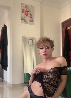 Hot Boy Jolene - Male escort in Muscat Photo 5 of 8