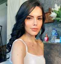 HOT Camila Luz - escort in Al Manama Photo 9 of 11