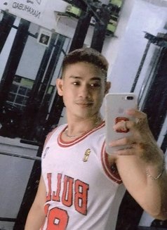 hot chinoy - Dominador masculino in Manila Photo 4 of 6