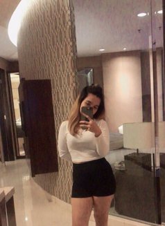 Hot Christine - escort in Jakarta Photo 7 of 12