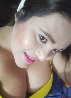 Hot Chubby - Transsexual escort in Manila Photo 1 of 4