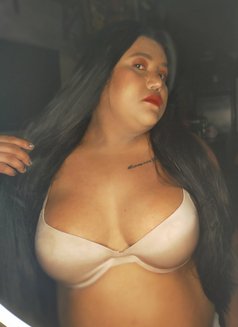 Hot Chubby - Transsexual escort in Manila Photo 4 of 4