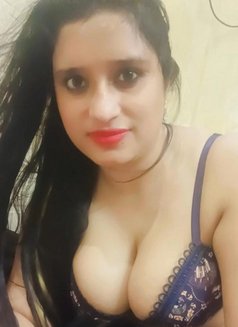 Hot Couple Jiya & Jones - escort in Mumbai Photo 3 of 3