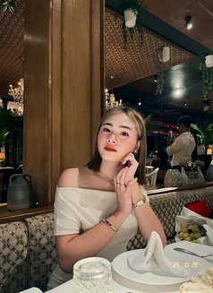 Hot Cumsam - Acompañantes transexual in Manila Photo 3 of 5