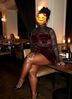 Hot Curvaceous Shan Soft Ass Big Boobs - puta in New Delhi Photo 3 of 5
