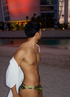 HOT ENRIQUE - Male escort in Dubai Photo 2 of 19