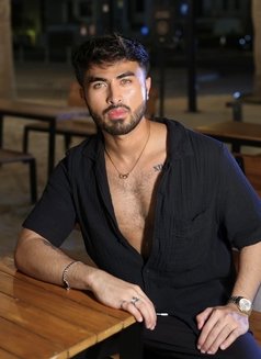 HOT ENRIQUE - Male escort in Dubai Photo 1 of 19