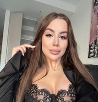 Hot Escort Audrey - escort in Dubai Photo 13 of 18