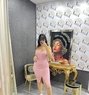 Hot Escort Ameny - puta in Dubai Photo 1 of 12