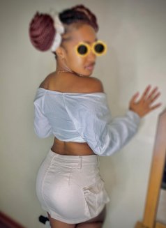 HOT FOREIGN FRESH PUSSY(REAL BEAUTY) - puta in Bangalore Photo 6 of 7