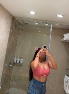 ꧁Hot Girl🦋Cam Show & Meet꧂ - puta in Kolkata Photo 1 of 5