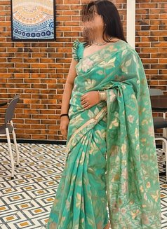 ꧁Hot Girl🦋Cam Show & Meet꧂ - puta in Kolkata Photo 2 of 5