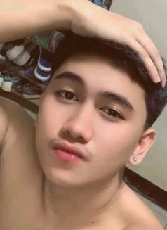 Hot GIRL & LADYBOY CAMFUN SELL VIDEOS - Male escort in Jeddah Photo 3 of 3