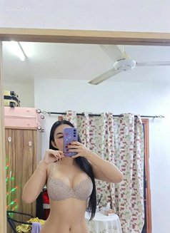Hot Girl Sofi Professional Full Servic - puta in Muscat Photo 6 of 17