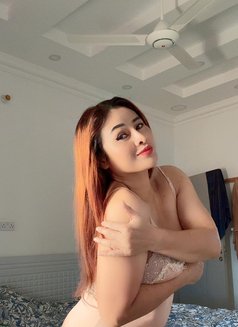 Hot girl - masseuse in Muscat Photo 5 of 5