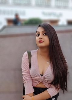 Hot & Happening Bong T-girl Sayraa - Transsexual escort in Kolkata Photo 28 of 28