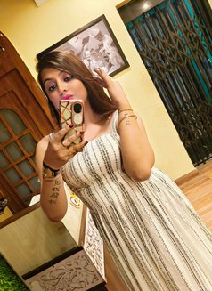 Hot & Happening Bong T-girl Sayraa - Acompañantes transexual in Mumbai Photo 30 of 30