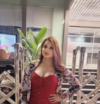 Hot & Happening Bong T-girl Sayraa - Transsexual dominatrix in Bangalore Photo 30 of 30