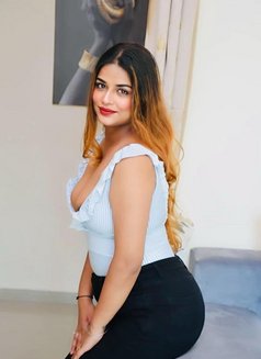Hot Indian Actrss Kavya - puta in Dubai Photo 6 of 8