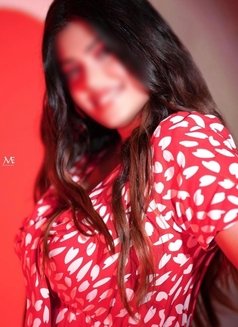 Independent hot Indian model last day dx - escort in Dubai Photo 4 of 13