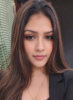 Hot Indian & Russian cash on delivery - escort in Gurgaon Photo 2 of 13