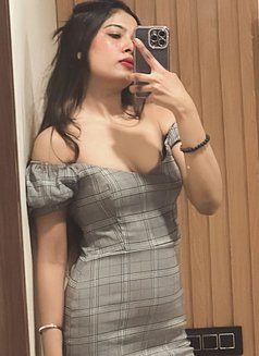 Hot Indian & Russian cash on delivery - escort in Gurgaon Photo 1 of 13