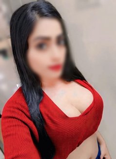 hot Janvi here - puta in Mumbai Photo 4 of 15