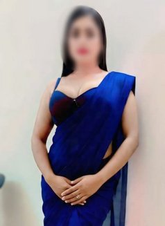 hot Janvi here - puta in Mumbai Photo 5 of 15
