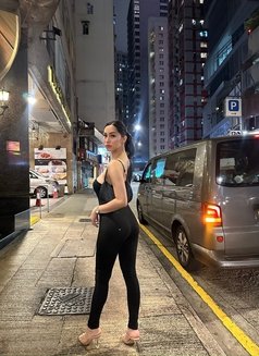 Girl in town camshow only - escort in Manila Photo 4 of 6