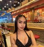 Hot Kimmy - Acompañantes transexual in Manila Photo 2 of 7