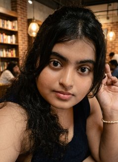 Hot Kyra Real Meet /Cam Service - escort in Mumbai Photo 2 of 2