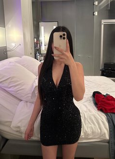 Hot Latina - escort in Singapore Photo 5 of 5