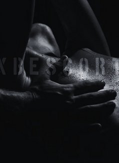 Hot Male Masseur - Male escort in Dubai Photo 2 of 6