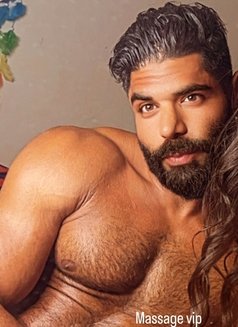 Persian hot massage - Acompañantes masculino in Dubai Photo 4 of 22