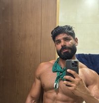 Browni sexi men ❤handsome massage hot - Male escort in Dubai Photo 1 of 14