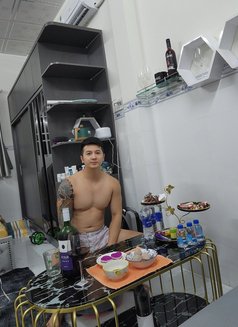 Hot Manly - Male escort in Bangkok Photo 3 of 4