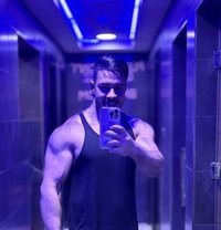 Massage In Dubai - Male escort in Dubai
