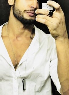 Available Qatar Wtsap me ladies &couples - Male escort in Doha Photo 5 of 6