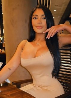 Hot MILF Gina - escort in Dubai Photo 9 of 10