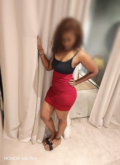 HOT MILF Indian Local 37 YEARS OLD - escort in Kuala Lumpur Photo 7 of 25