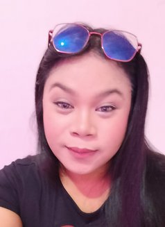Hot Milf Lynn - adult performer in Manila Photo 4 of 6
