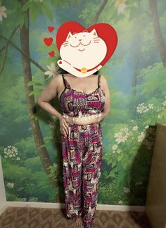 Hot & Milky Housewife 4 Happy Ending - puta in New Delhi Photo 4 of 4