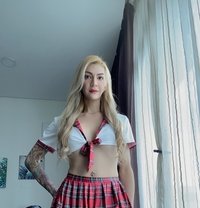 Your sexy Goddess Top Mishka - Transsexual escort in Kuala Lumpur